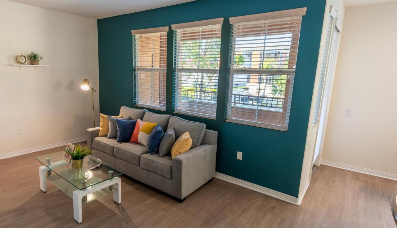 Amazing 2 Bedroom 7 Min From Disneyland W Free Parking Анахайм Екстериор снимка